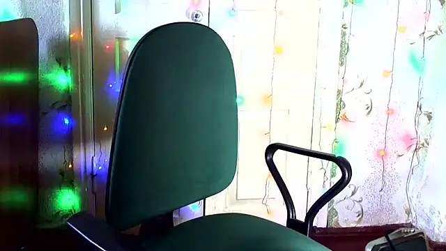 Snapshot of Ladywinter chatting on May 24, 2026, 6:24 am Ladywinter online show from May 24, 2026, 6:24 am