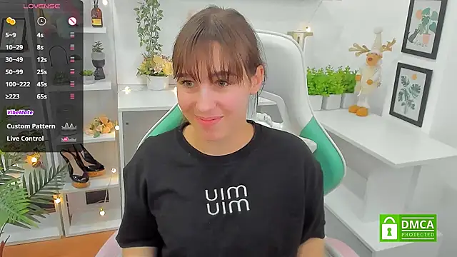  Eliizabeth  online show from March 18, 2025, 12:40 am