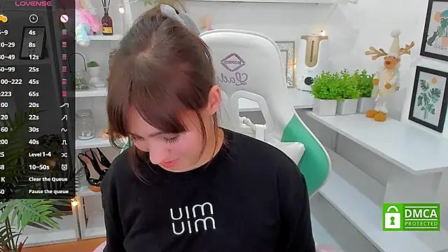  Eliizabeth  online show from March 17, 2025, 12:21 am