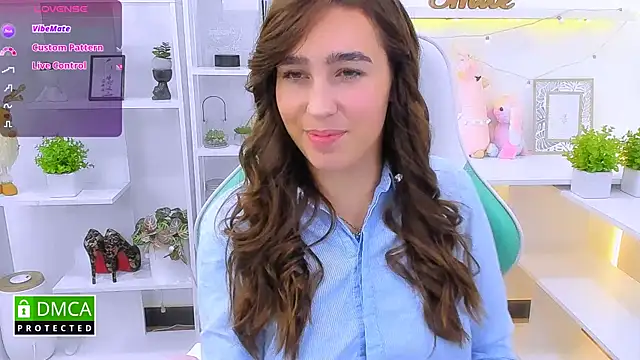  Eliizabeth  online show from September 19, 2025, 9:41 pm