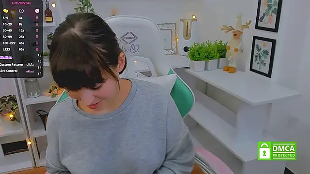  Eliizabeth  online show from March 22, 2025, 1:11 am