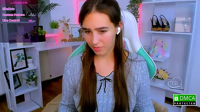  Eliizabeth  online show from December 2, 2025, 10:33 pm