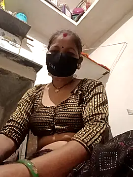 Snapshot of Riyaa-Devi chatting on November 16, 2025, 12:48 am Riyaa-Devi online show from November 16, 2025, 12:48 am