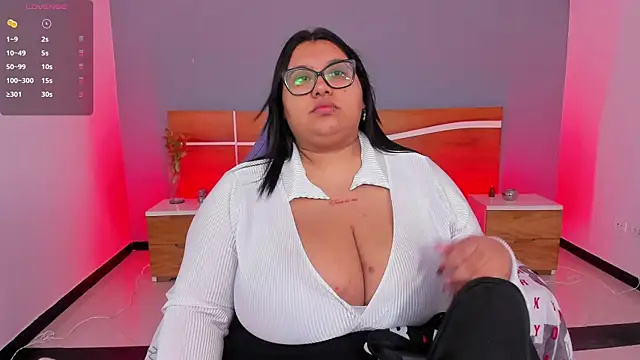 tifanny bigboobs11 online show from July 10, 2026, 11:21 am