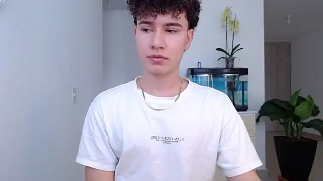 adrian morelly online show from December 2, 2024, 5:54 pm