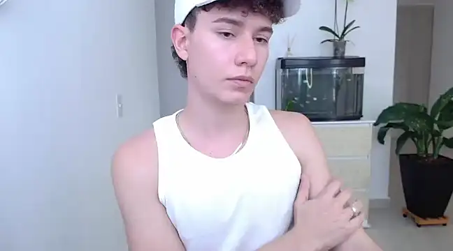 adrian morelly online show from December 12, 2024, 7:04 pm