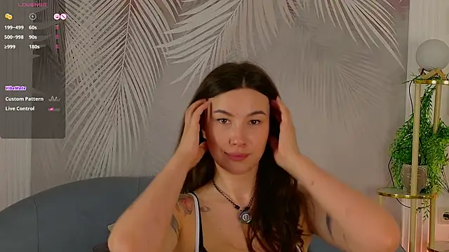 Snapshot of Marie_Diaze chatting on June 18, 2026, 10:09 am Marie Diaze online show from June 18, 2026, 10:09 am