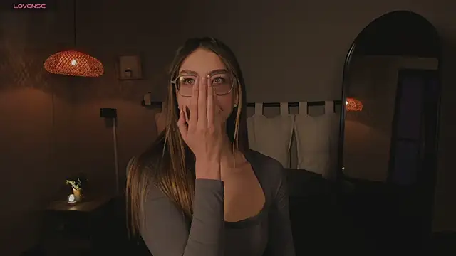 lua ferch   online show from March 10, 2025, 1:10 pm