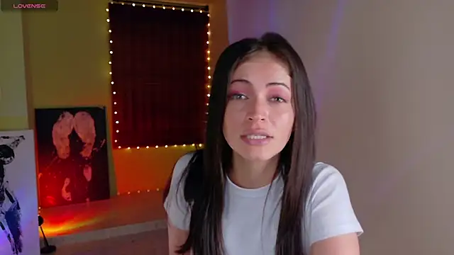 Snapshot of Emma__Blanco chatting on May 14, 2026, 8:06 pm Emma Blanco online show from May 14, 2026, 8:06 pm