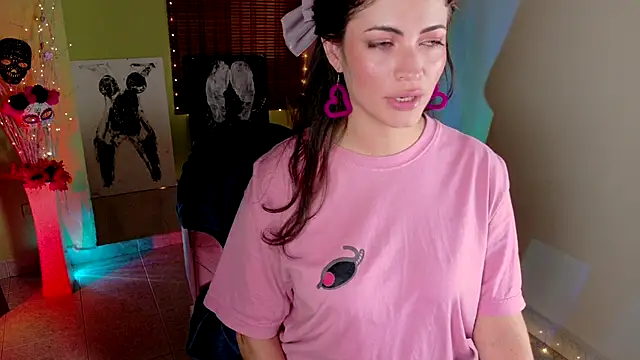 Emma  Blanco online show from October 21, 2025, 3:44 pm