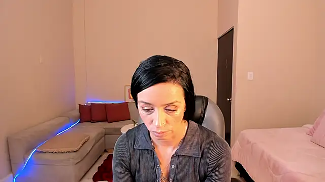 Kristen Garner online show from June 5, 2026, 8:25 pm