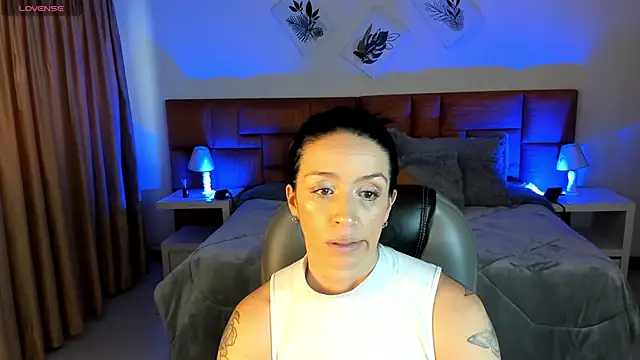 Kristen Garner online show from September 19, 2025, 8:13 pm