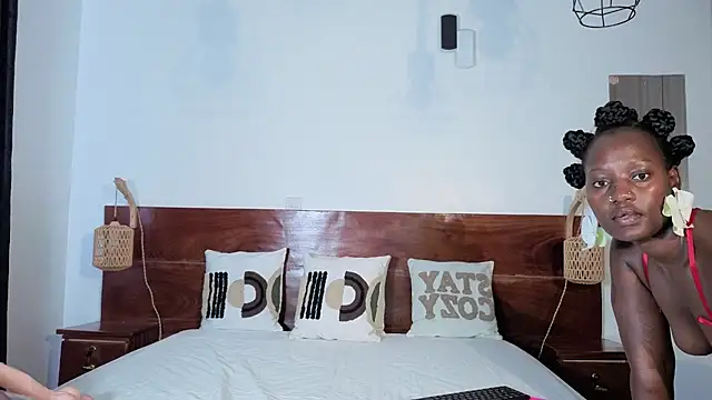 Elegant Ebony online show from February 15, 2026, 8:35 am