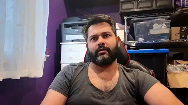 Sakhtlaundaz online show from November 7, 2025, 3:27 pm