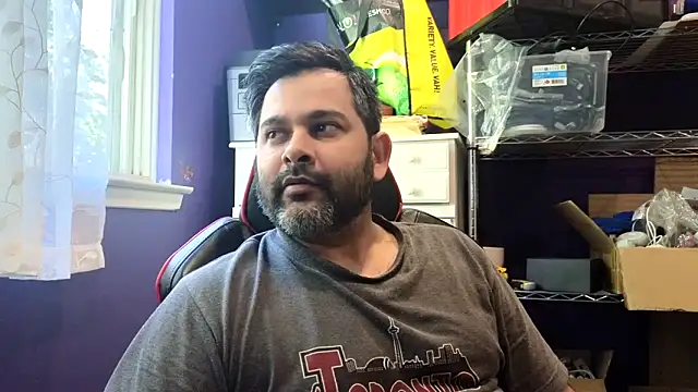 Snapshot of Sakhtlaundaz chatting on June 3, 2026, 2:29 pm Sakhtlaundaz online show from June 3, 2026, 2:29 pm
