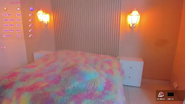 EmilyEvans7 online show from September 15, 2025, 7:03 pm