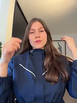 Snapshot of AmelieLaurent_ chatting on May 6, 2026, 1:26 pm AmelieLaurent online show from May 6, 2026, 1:26 pm