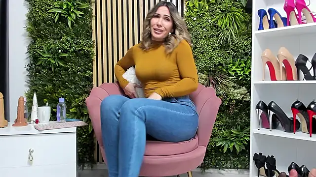 sweetcherry30 online show from February 6, 2026, 7:15 am