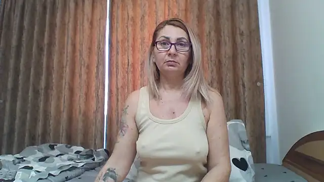 PussyEvely online show from March 4, 2025, 9:29 am