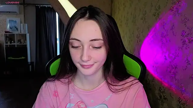 Lexi Split online show from November 15, 2025, 6:17 am