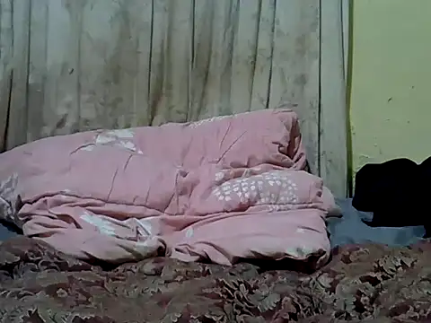 KENYANHONEY01 online show from April 21, 2026, 9:49 am