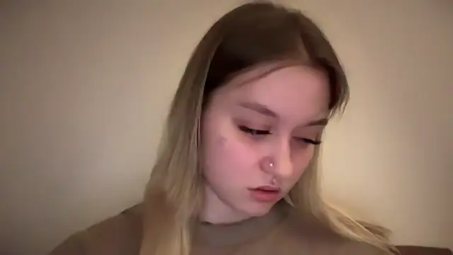 Isabel-Bailey online show from December 11, 2024, 8:39 pm