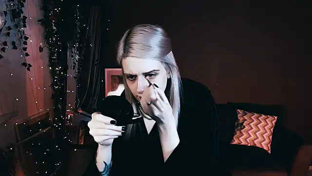 Noah ElmerX online show from September 25, 2025, 10:05 pm