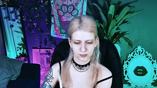 Snapshot of Noah_ElmerX chatting on July 11, 2026, 1:33 pm Noah ElmerX online show from July 11, 2026, 1:33 pm
