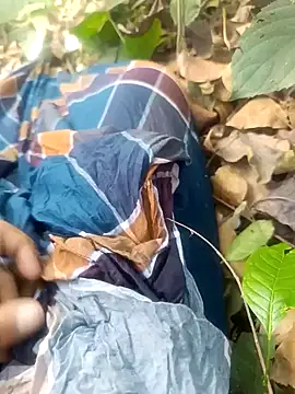 Snapshot of imrandidar22 chatting on March 7, 2025, 8:34 am imrandidar22 online show from March 7, 2025, 8:34 am