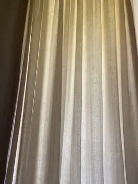 YesTheSexiest online show from November 17, 2025, 7:56 am