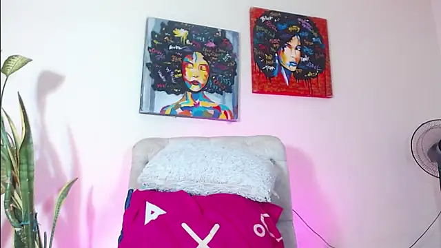 natasha jm online show from January 7, 2026, 11:32 pm