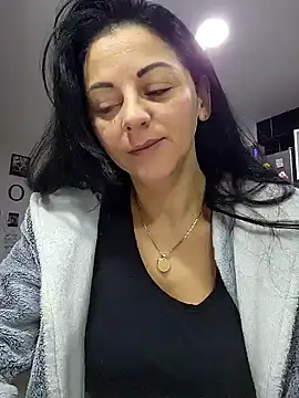 bruneta sexy23 online show from February 6, 2025, 4:10 am