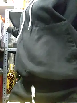 bruneta sexy23 online show from March 1, 2025, 7:30 am