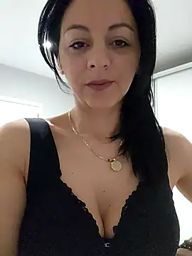 bruneta sexy23 online show from March 7, 2025, 5:08 am
