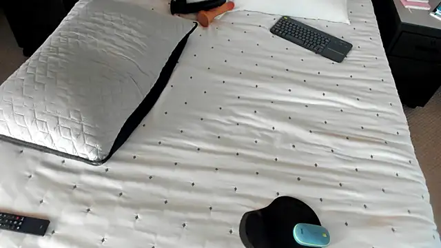 adriana71 online show from September 9, 2025, 1:59 am