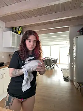 Tamy-Love online show from April 17, 2026, 10:07 am