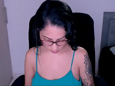 diana  34 online show from October 15, 2025, 10:51 pm