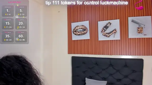 Cristale69 online show from March 4, 2026, 8:05 pm