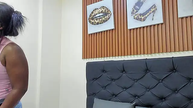 Snapshot of Cristale69 chatting on February 28, 2026, 6:51 pm Cristale69 online show from February 28, 2026, 6:51 pm