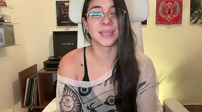 adriana  sosa  online show from January 10, 2025, 12:17 am