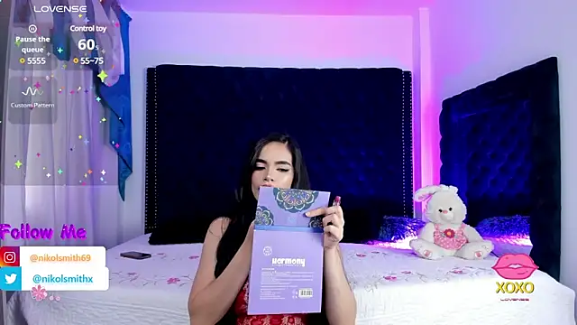 nikolsmithh online show from December 13, 2024, 9:30 pm