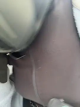 abbyhall  online show from April 19, 2026, 1:45 pm