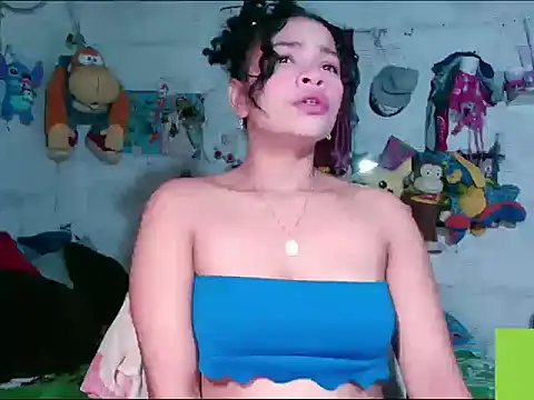 Selenne Jones online show from October 17, 2025, 10:39 am