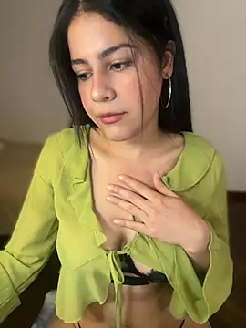 Snapshot of CuteKira7 chatting on May 6, 2026, 2:59 am CuteKira7 online show from May 6, 2026, 2:59 am