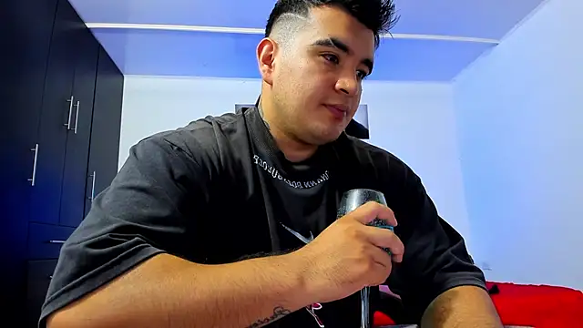 thiago cp online show from February 11, 2025, 2:57 am