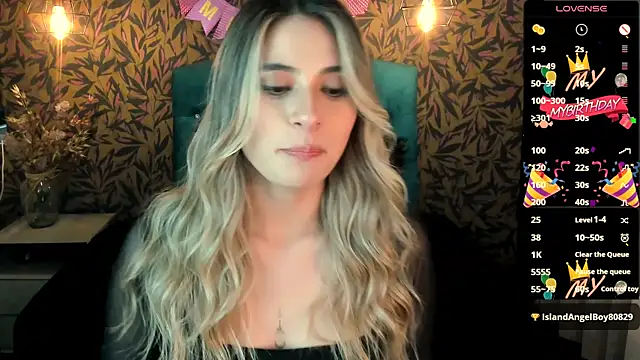 KiaraCarter online show from February 18, 2025, 7:52 pm