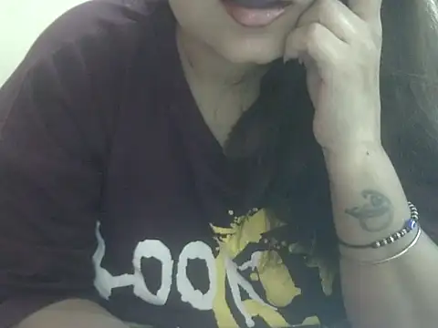 Lusty Wife1 online show from April 16, 2026, 10:12 pm