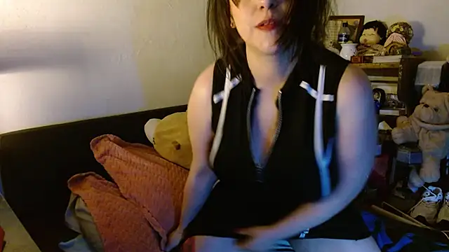 collette beaufoy  online show from February 15, 2026, 6:25 am