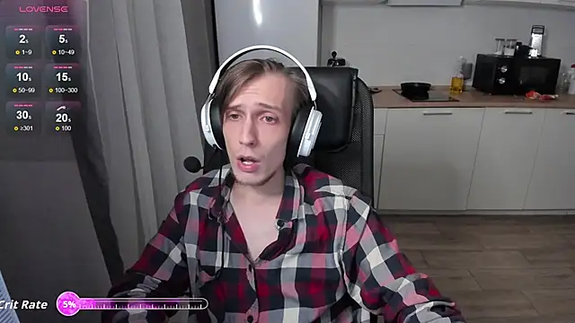 Snapshot of Rick_Reed chatting on October 14, 2025, 11:47 pm Rick Reed online show from October 14, 2025, 11:47 pm