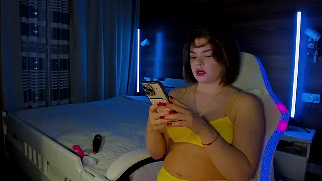 Snapshot of Elizabeth_Hottie_ chatting on November 12, 2025, 11:52 pm Elizabeth Hottie online show from November 12, 2025, 11:52 pm